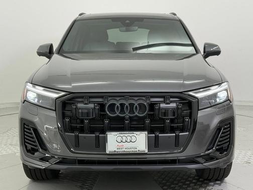 2026 Audi Q7 45 Premium