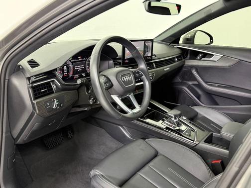 2023 Audi A4 45 S line Premium Plus