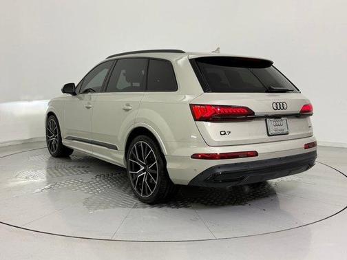 2023 Audi Q7 55 Prestige
