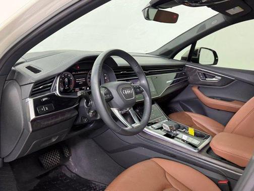 2023 Audi Q7 55 Prestige