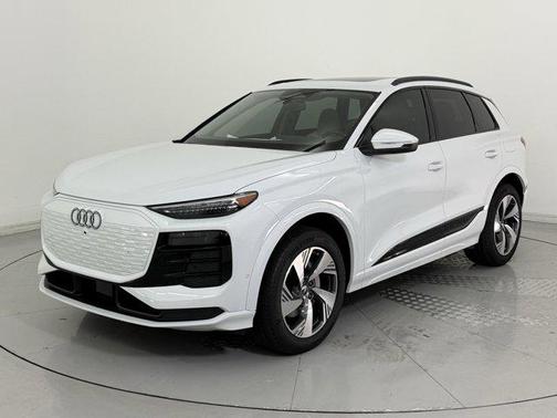 2025 Audi Q6 e-tron Premium Plus quattro