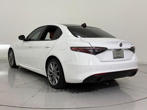 2024 Alfa Romeo Giulia Ti