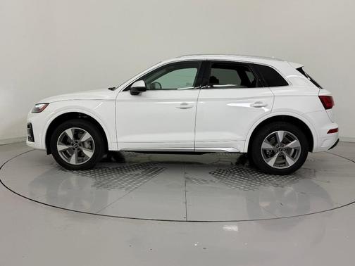 2023 Audi Q5 40 Premium