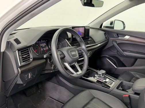 2023 Audi Q5 40 Premium
