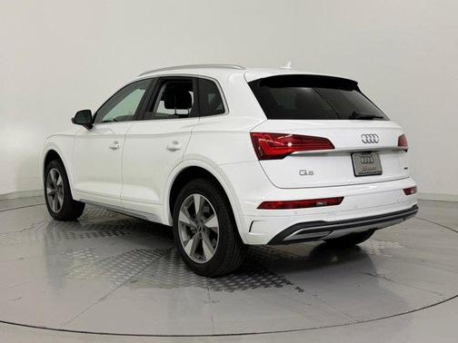 2023 Audi Q5 40 Premium