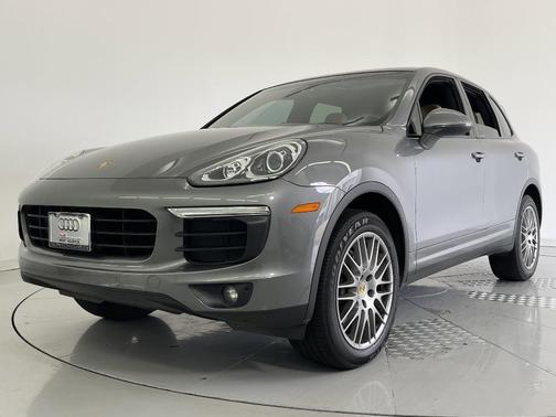 2016 Porsche Cayenne Base