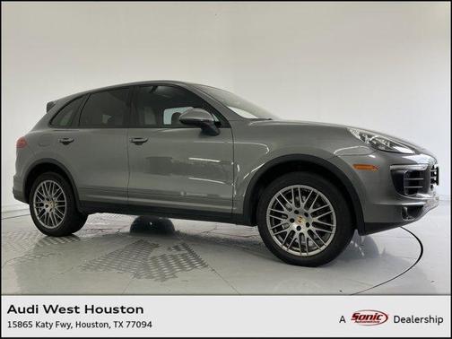 2016 Porsche Cayenne Base