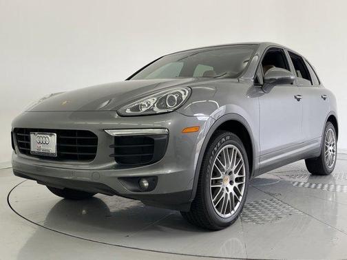 2016 Porsche Cayenne Base