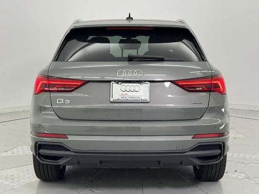 2024 Audi Q3 45 S line Premium Plus
