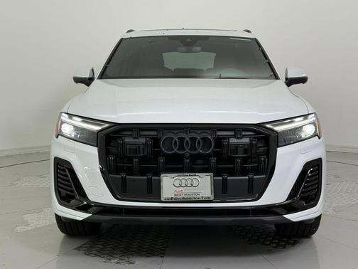 2026 Audi Q7 55 Premium Plus