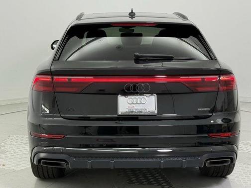 2025 Audi Q8 55 Premium Plus