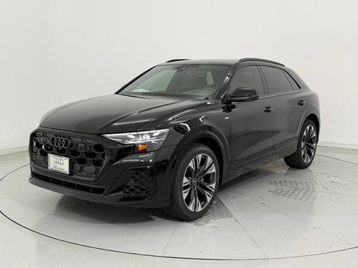 2025 Audi Q8 55 Premium Plus