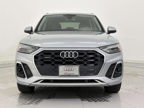 2023 Audi Q5 45 S line Premium