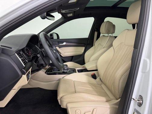 2023 Audi Q5 45 S line Premium