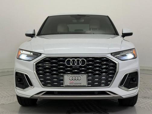 2023 Audi Q5 45 S line Premium