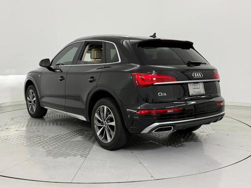 2023 Audi Q5 45 S line Premium Plus