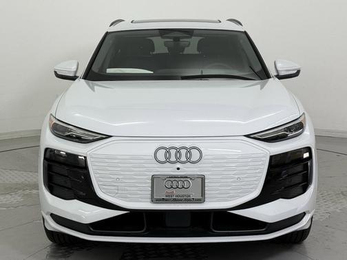 2025 Audi Q6 e-tron Premium quattro