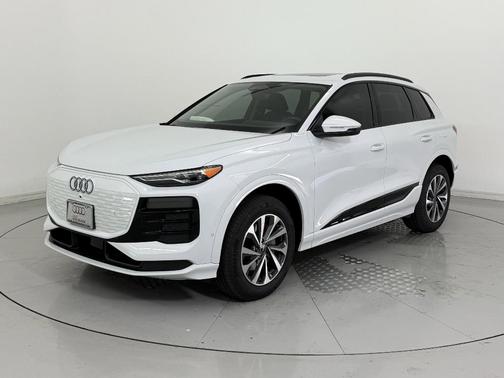 2025 Audi Q6 e-tron Premium quattro