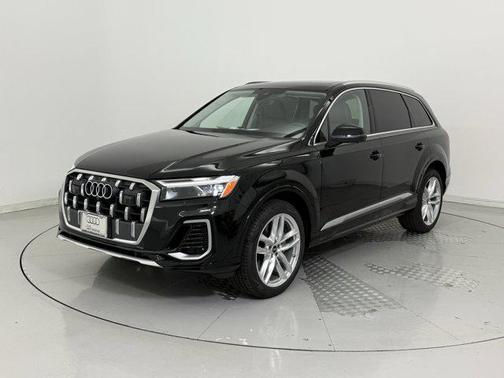 2025 Audi Q7 55 Premium Plus