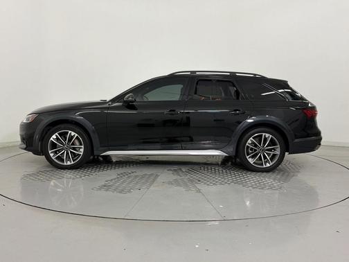 Mythos Black Metallic 2023 Audi A4 allroad 45 Premium Plus