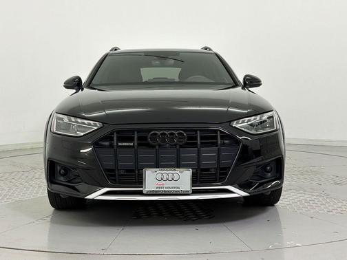 Mythos Black Metallic 2023 Audi A4 allroad 45 Premium Plus