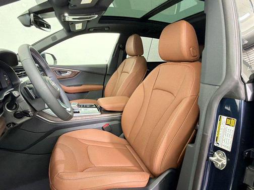 Waitomo Blue Metallic 2026 Audi Q8 55 Premium Plus