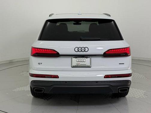 2025 Audi Q7 45 Premium Plus