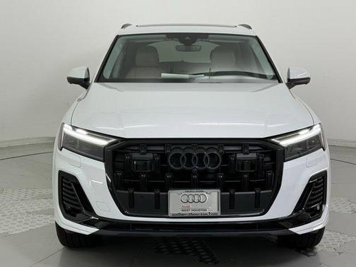 2025 Audi Q7 45 Premium Plus
