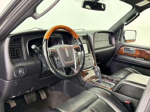 MAGNETIC GRAY METALLIC 2017 Lincoln Navigator Select
