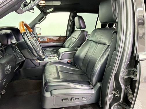 MAGNETIC GRAY METALLIC 2017 Lincoln Navigator Select