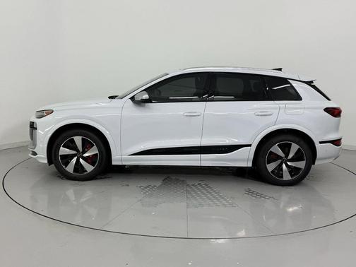 2025 Audi SQ6 e-tron Premium quattro