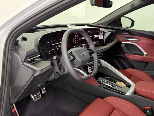 2025 Audi SQ5 3.0T Premium Plus