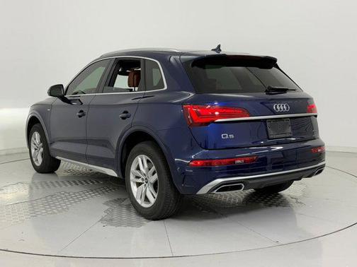 2022 Audi Q5 45 S line Premium