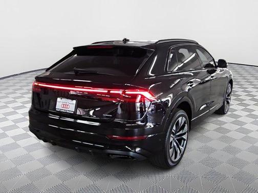 2025 Audi Q8 55 Premium Plus