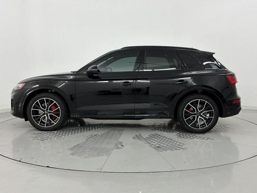 Mythos Black Metallic 2024 Audi SQ5 3.0T Prestige
