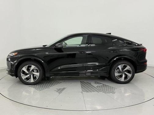2025 Audi Q6 e-tron Premium