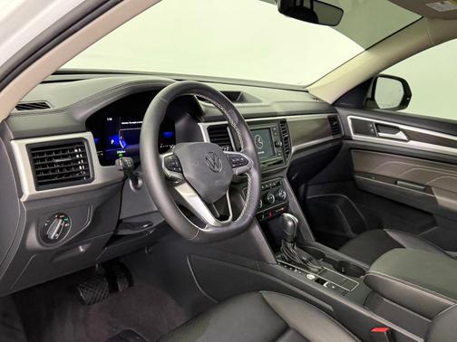 2023 Volkswagen Atlas 2.0T SE