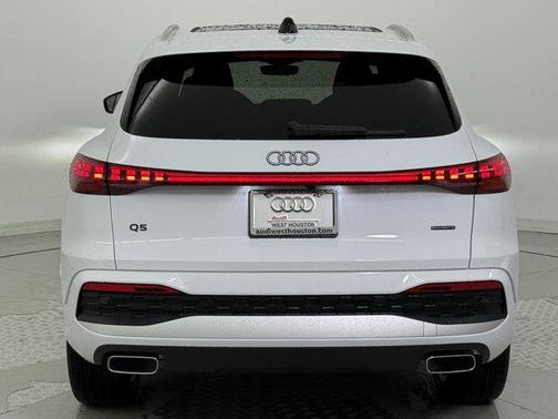 2025 Audi Q5 Premium Plus