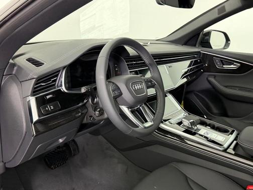 2026 Audi Q8 55 Premium Plus