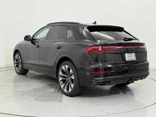 2026 Audi Q8 55 Premium Plus