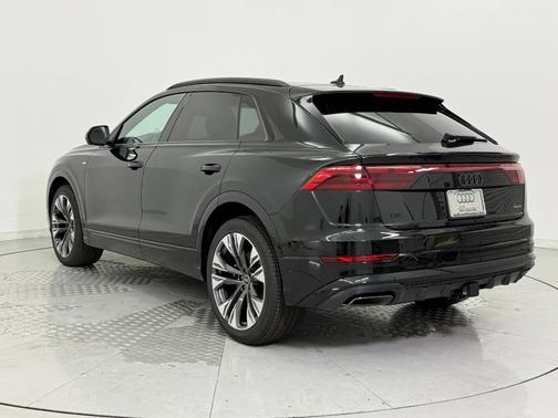 2026 Audi Q8 55 Premium Plus