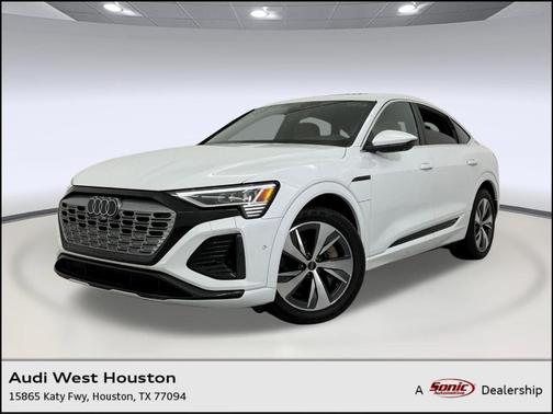 2024 Audi Q8 e-tron Premium Plus