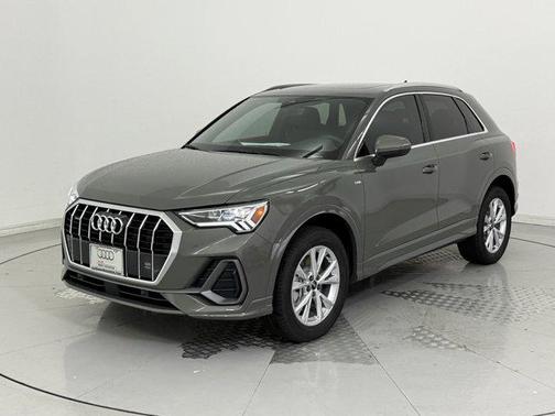2025 Audi Q3 Premium 45 TFSI S line quattro Tiptronic