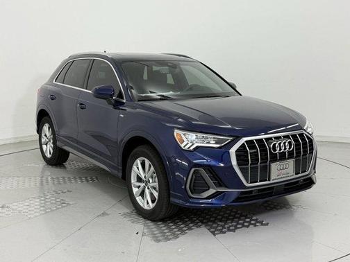 2025 Audi Q3 Premium 45 TFSI S line quattro Tiptronic