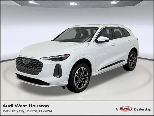 Glacier White Metallic 2025 Audi Q5 Premium TFSI quattro S tronic