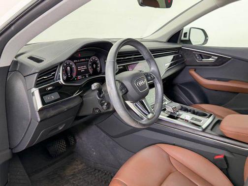 2023 Audi Q8 55 Premium