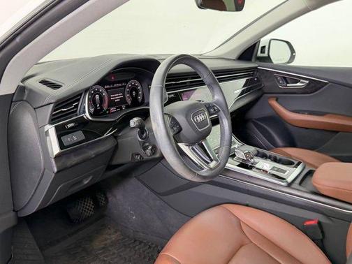 2023 Audi Q8 55 Premium