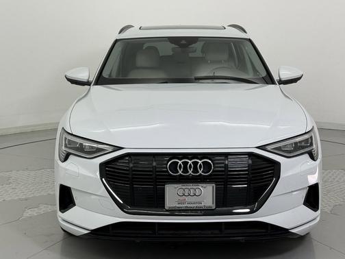 2021 Audi e-tron Premium