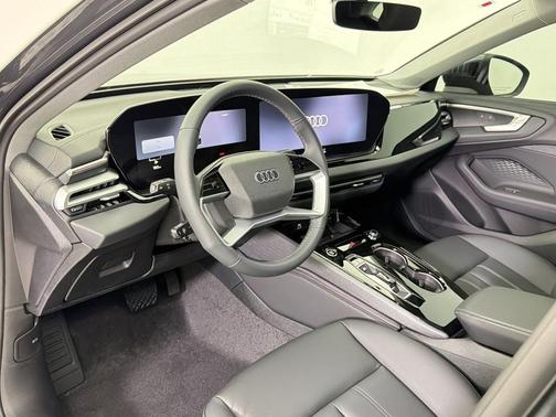 6Y6Y 2026 Audi A5 Premium TFSI quattro S tronic