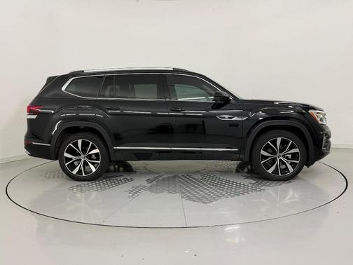 2025 Volkswagen Atlas 2.0T SEL Premium R-Line 4MOTION